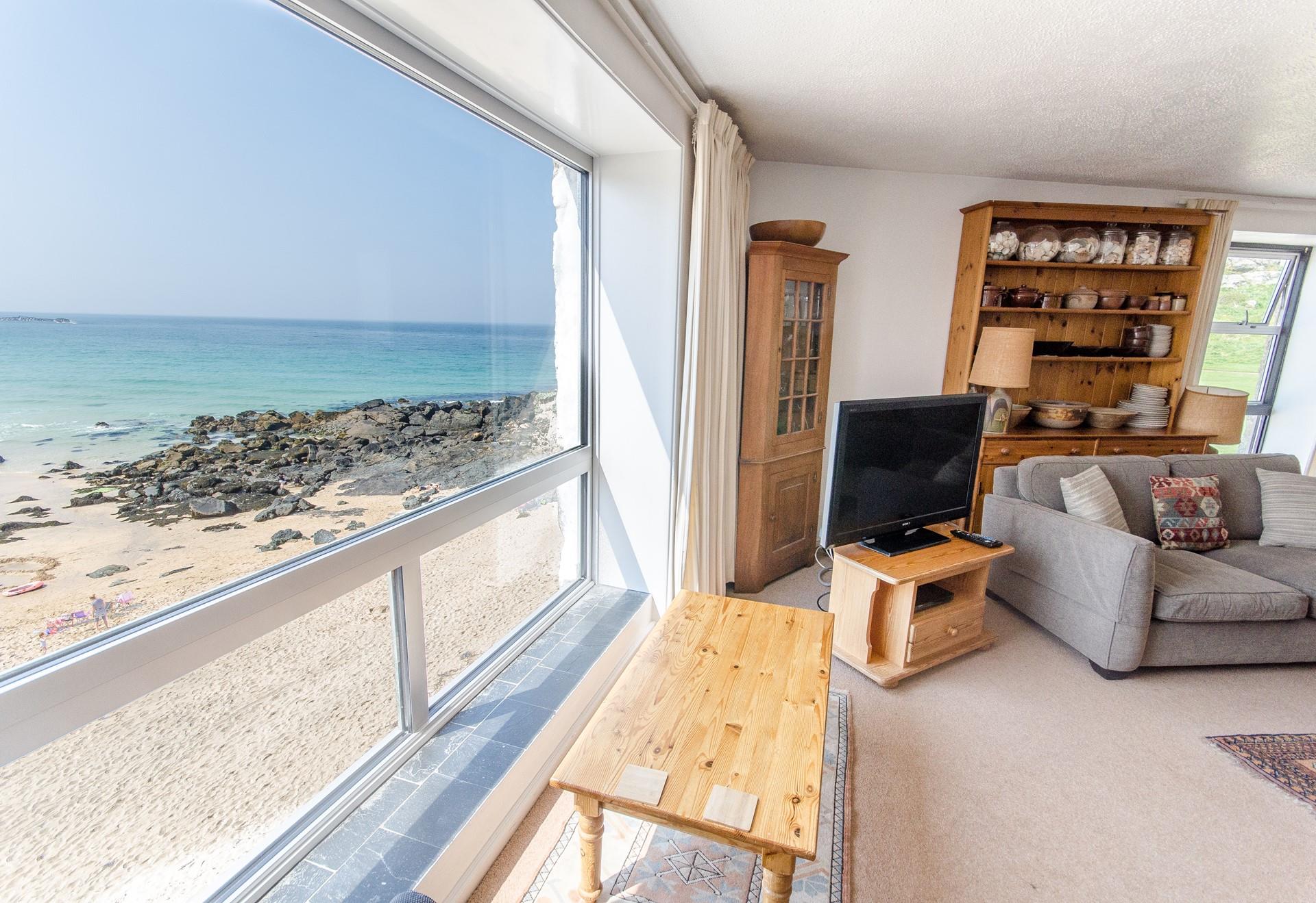 9 St Nicholas Court Beachmaster Porthmeor Aspects Holidays