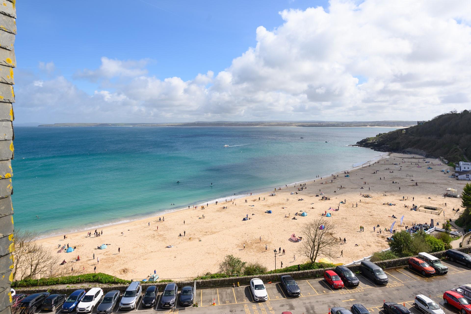 Rise early, throw open the curtains and enjoy your first hot drink of the day whilst gazing out at these glorious views.