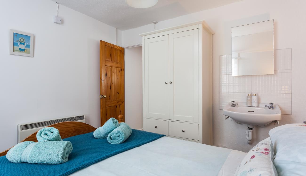 Fluffy towels await you in bedroom 1.