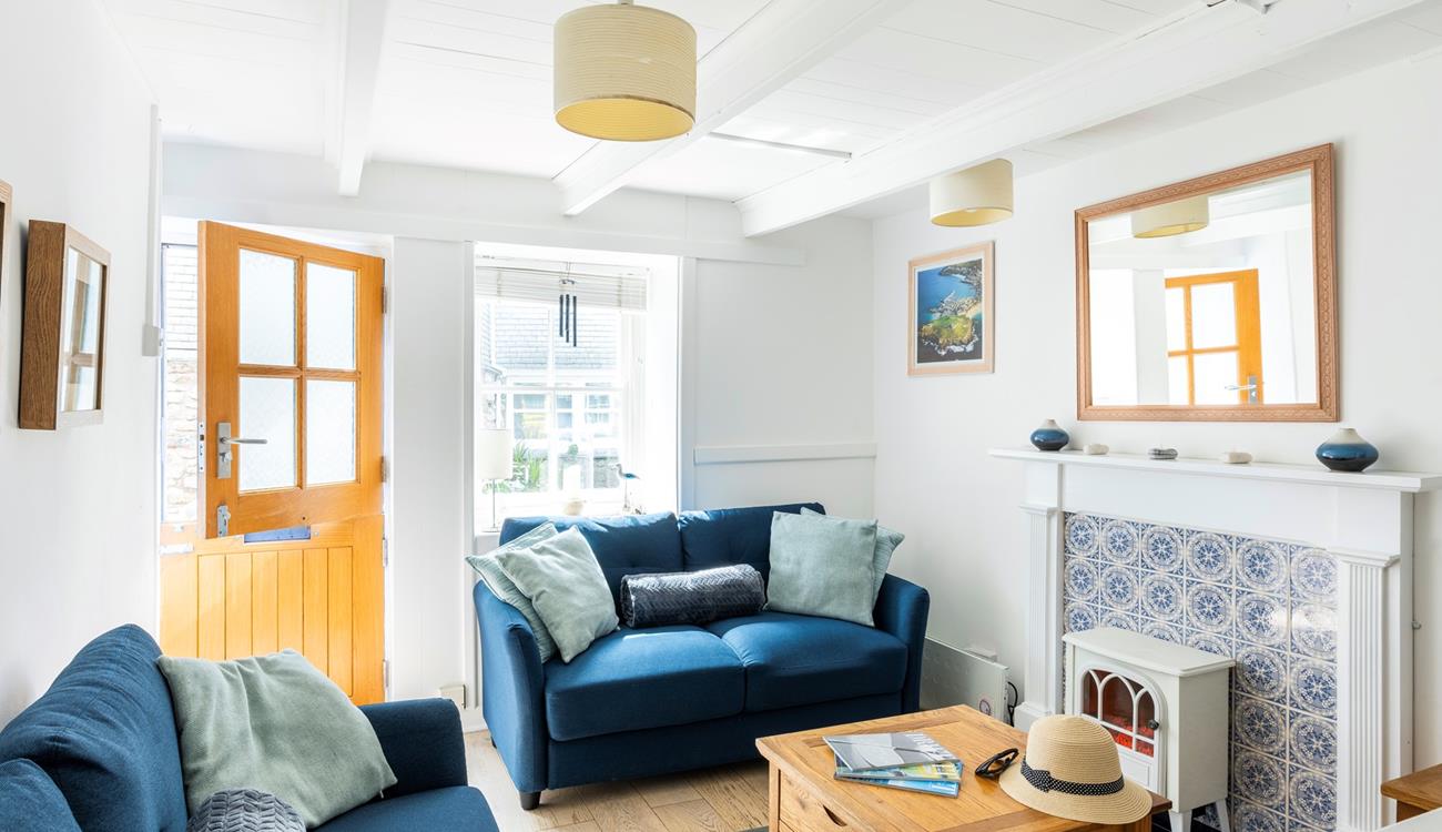 Open the stable door and let the sunshine into the cosy sitting room.