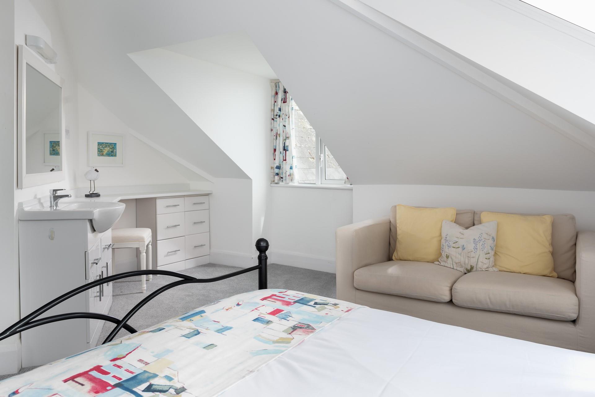 Wake up and sip your morning cuppa in bed whilst discussing what's on the day's agenda.