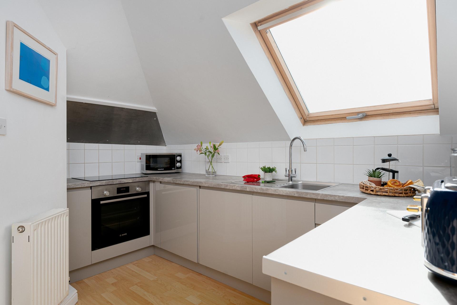 However you like your eggs in the morning, you can cook them your way in the handy kitchen. 