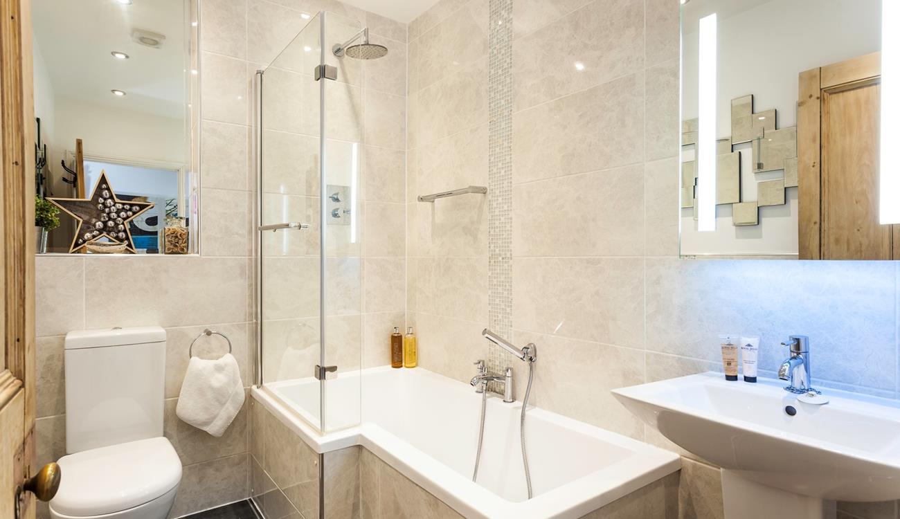 Start your day with an invigorating shower or unwind in the evening with a soothing soak.