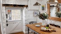 A warm welcome awaits at Hideaway - The Digey.
