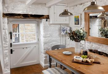 A warm welcome awaits at Hideaway - The Digey.