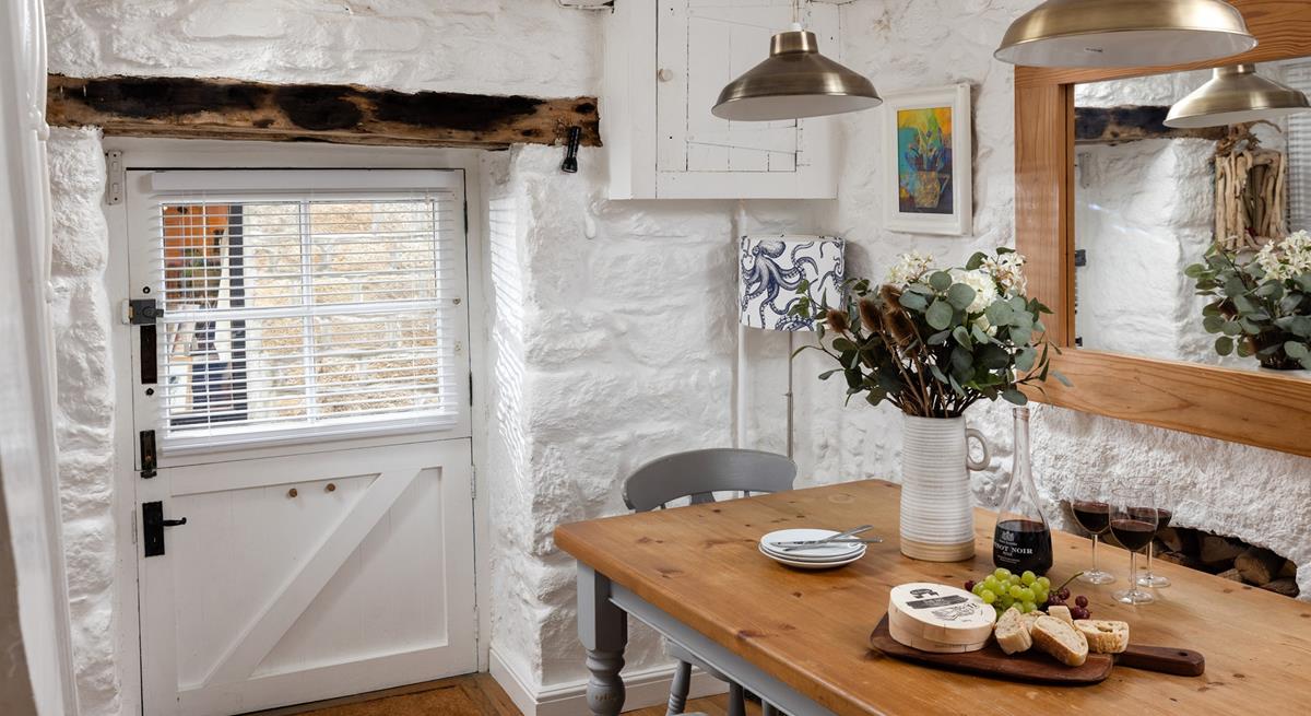 A warm welcome awaits at Hideaway - The Digey.