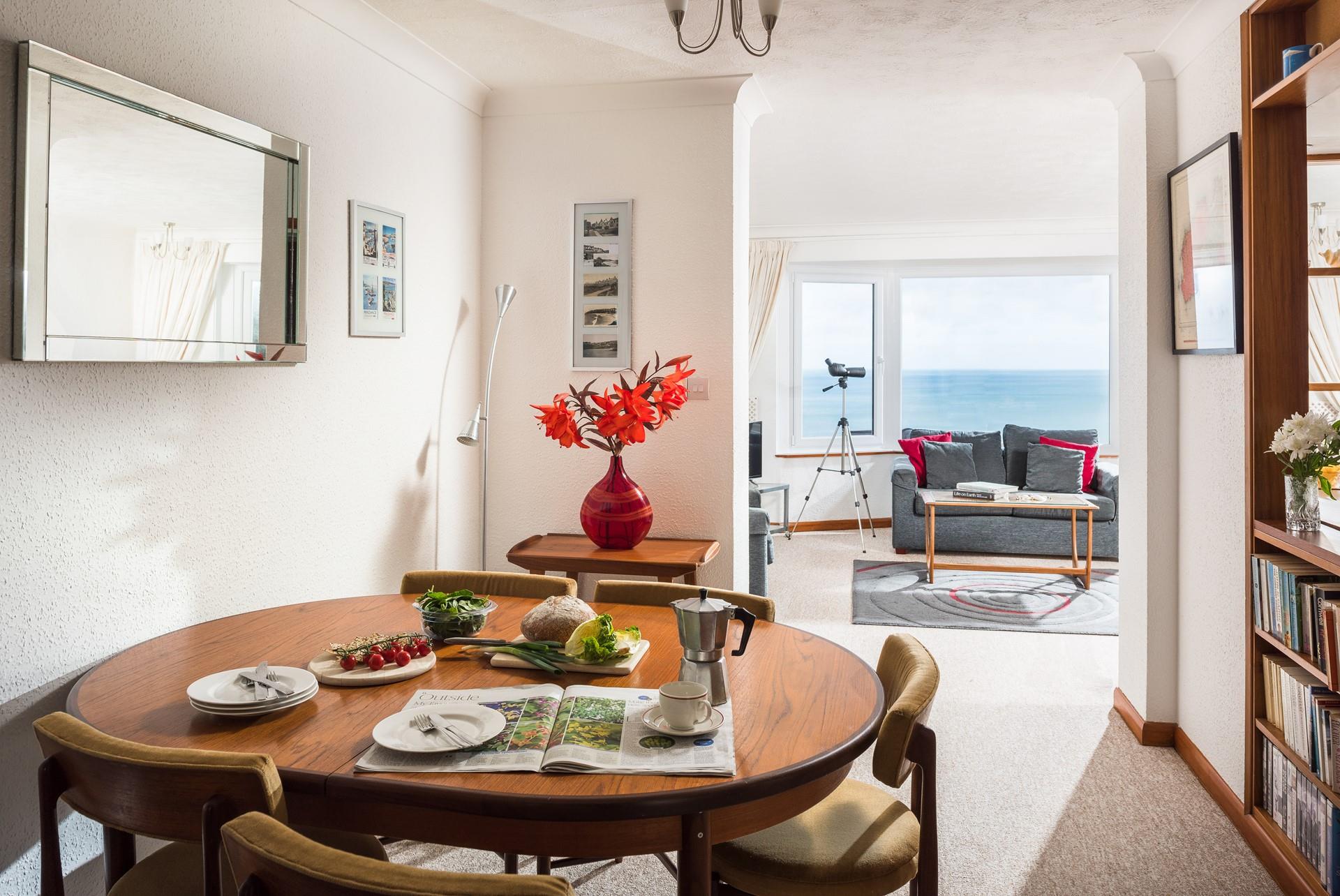 Enjoy long lazy breakfasts around the dining table while you discuss the day's plans.