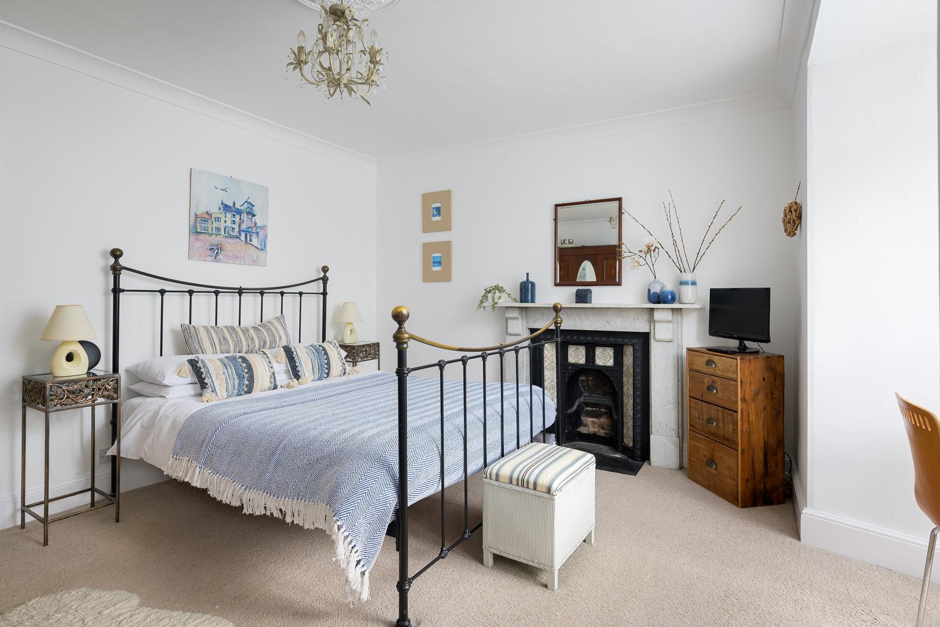 Fluffy towels and soft sheets await you in bedroom 1.