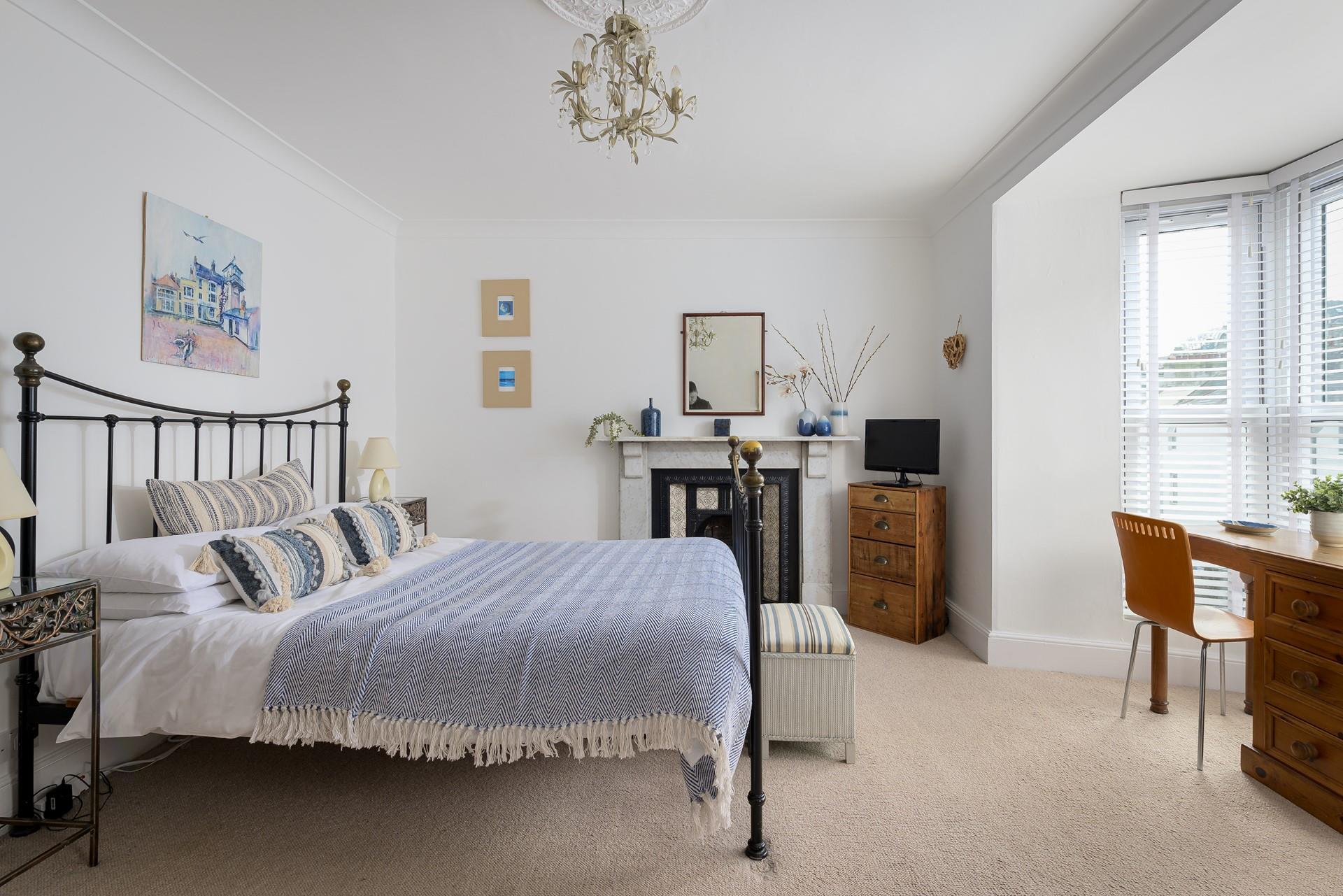 Bedroom 1 has a king size bed for a super sumptuous slumber.