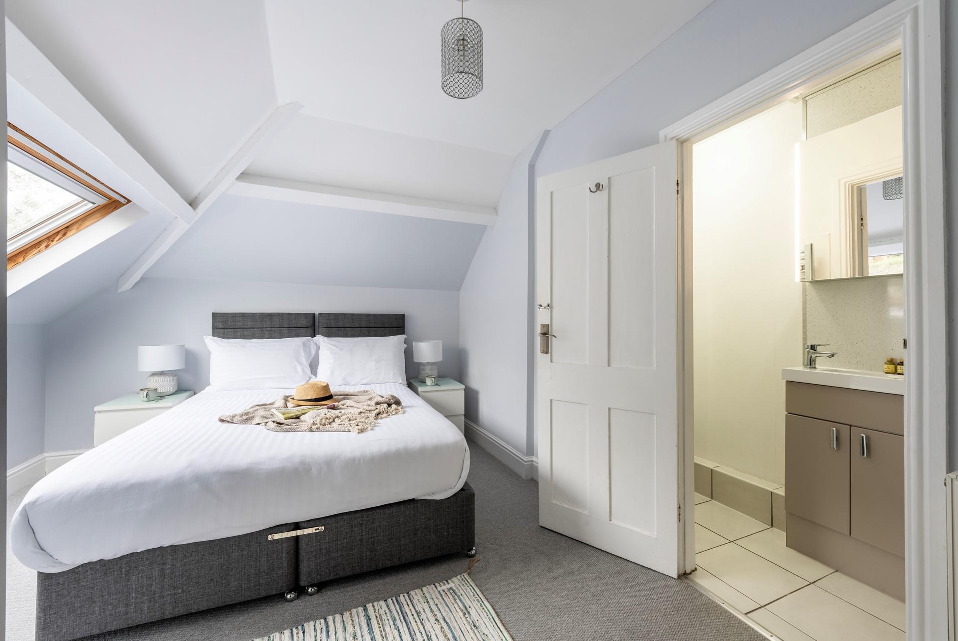 The second bedroom also benefits from an en suite. 