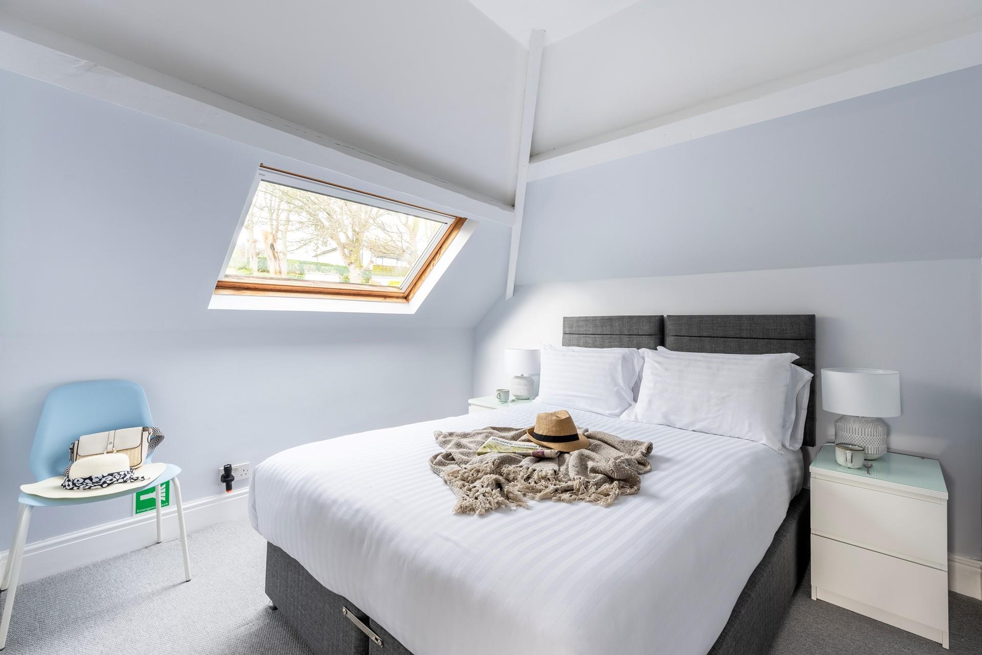 Come back from busy days of exploring to enjoy a dreamy night's sleep.