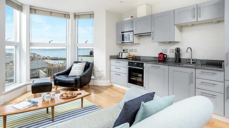 Pop the kettle on, kick back and relax gazing out at the stunning sea views.