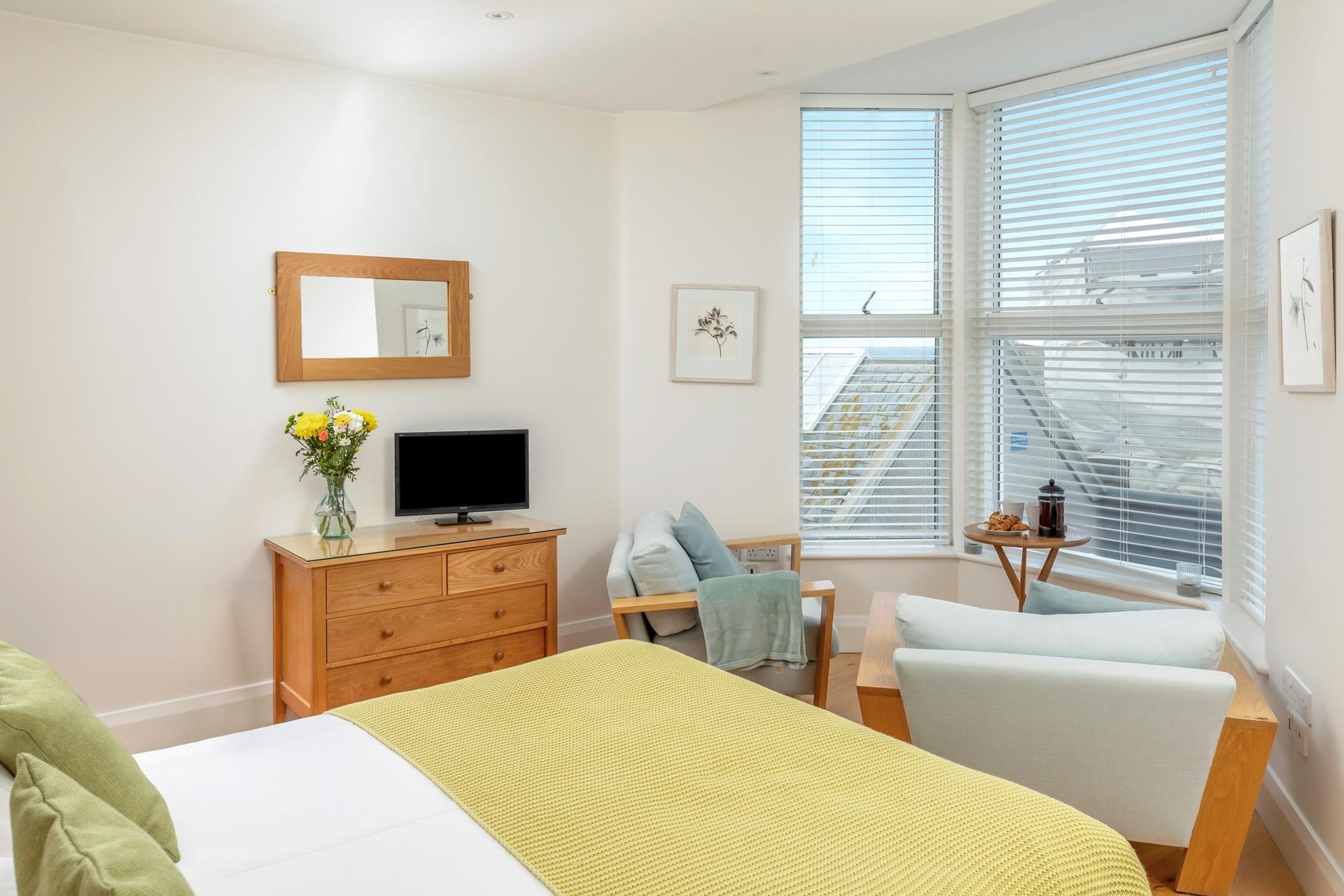 A relaxing retreat, where you can wake up and stroll around St Ives at your leisure.