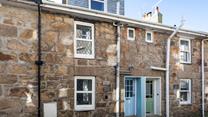 Island Cottage is ideally located in the heart of St Ives.