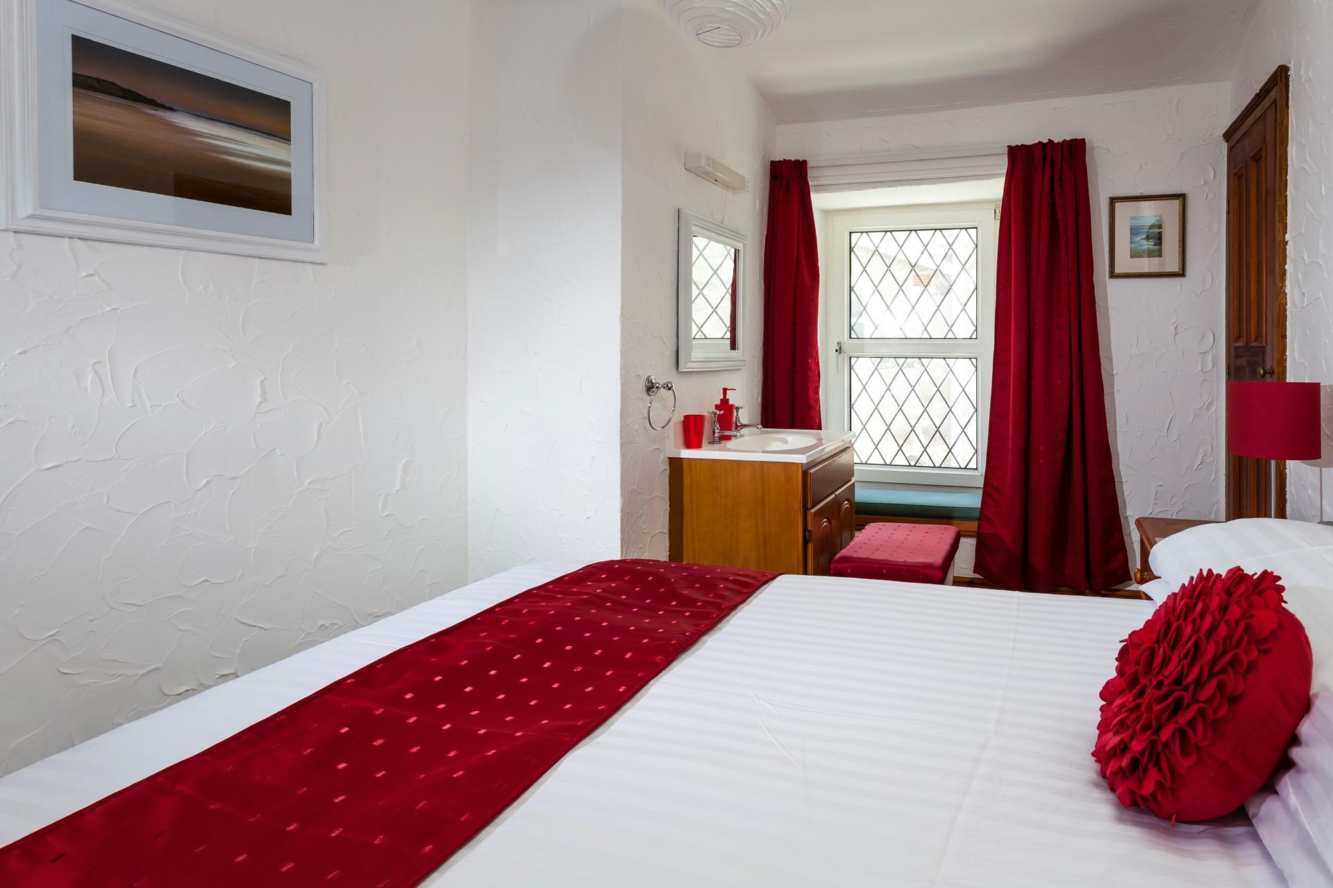 After spending the evening indulging in a tasty meal in town, tuck into bed and drift off for a restful night's sleep.