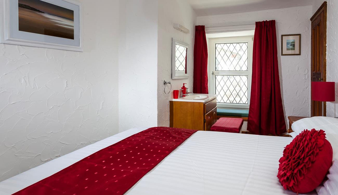 After spending the evening indulging in a tasty meal in town, tuck into bed and drift off for a restful night's sleep.