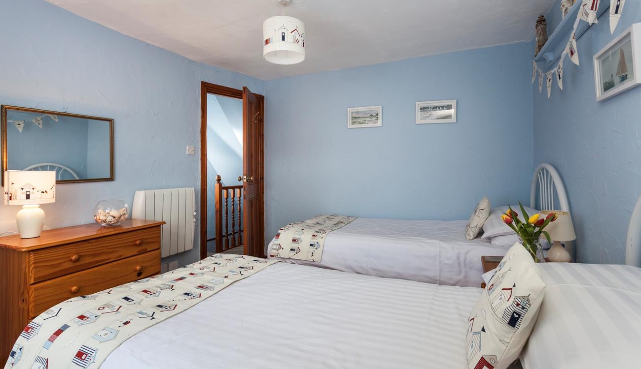 Sleeping up to 6, Island Cottage offers the perfect get-together for you and your extended family.