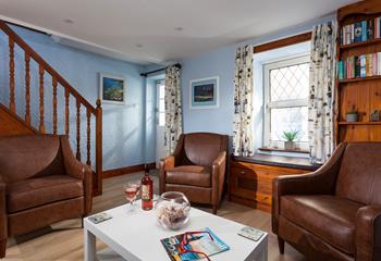 This cosy cottage is perfectly located to explore all St Ives has to offer.