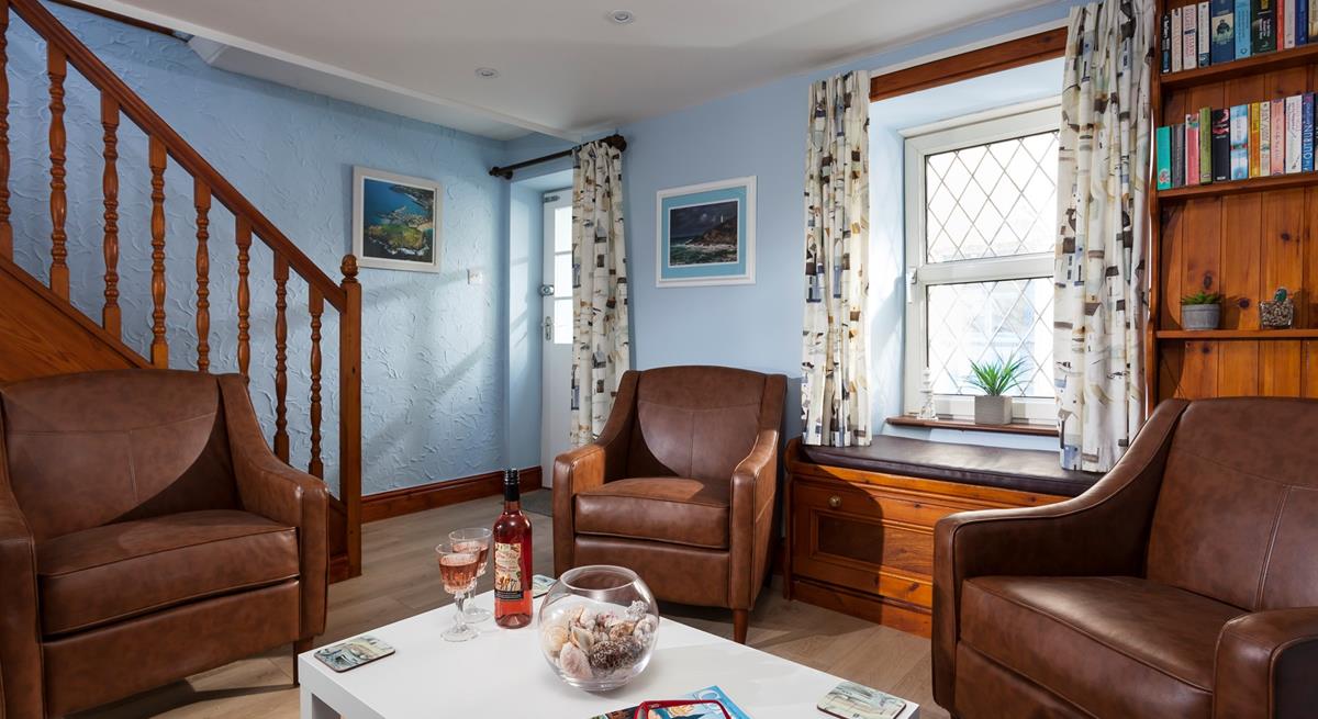 This cosy cottage is perfectly located to explore all St Ives has to offer.