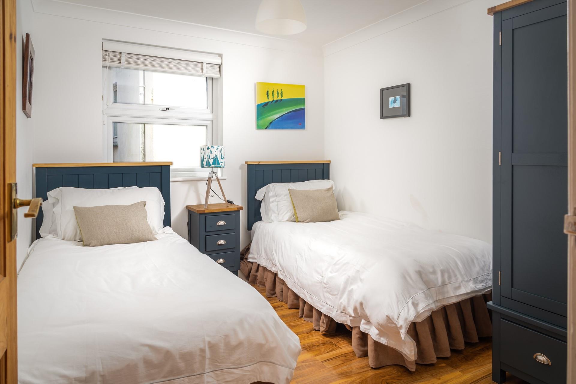 Sit on the harbour with a traditional Cornish pasty, a must of a Cornish getaway.