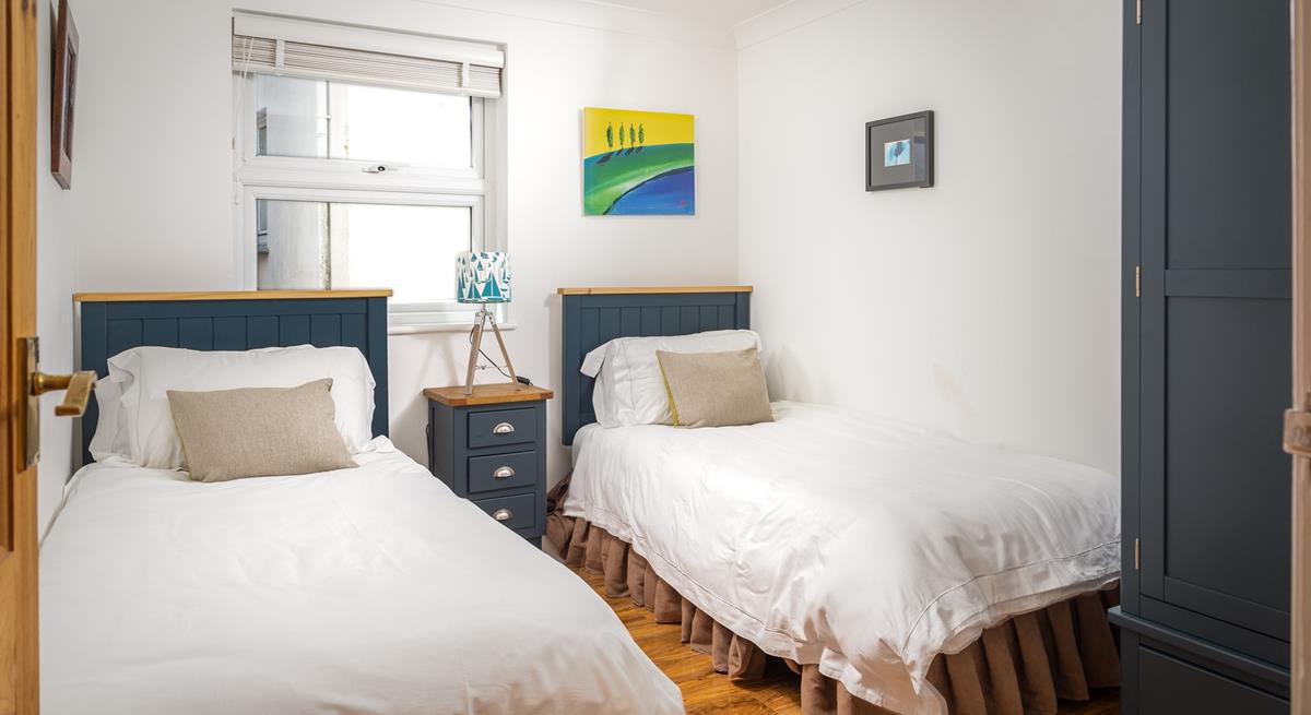 Sit on the harbour with a traditional Cornish pasty, a must of a Cornish getaway.