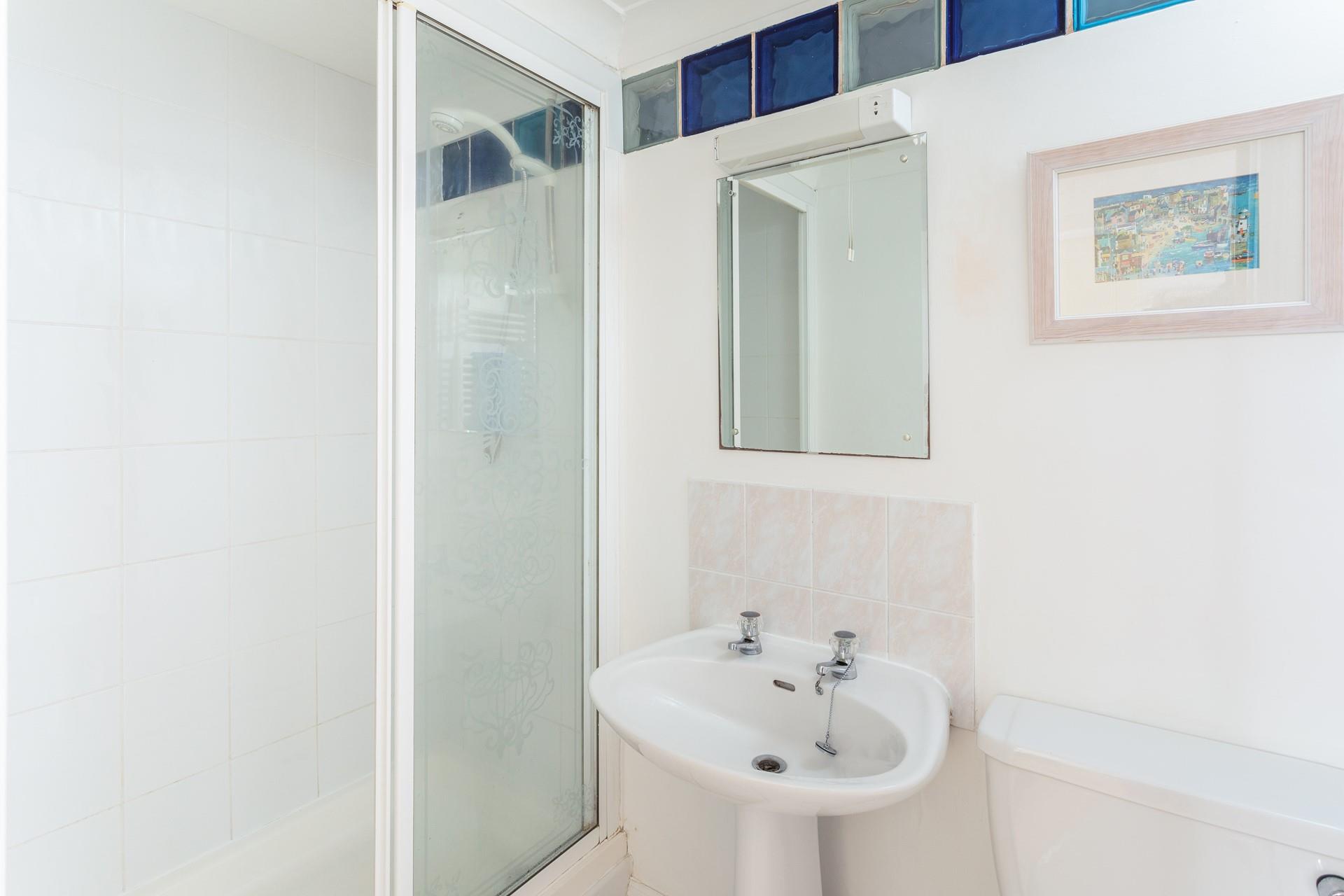 Quilters Cabin, The Wharf Aspects Holidays