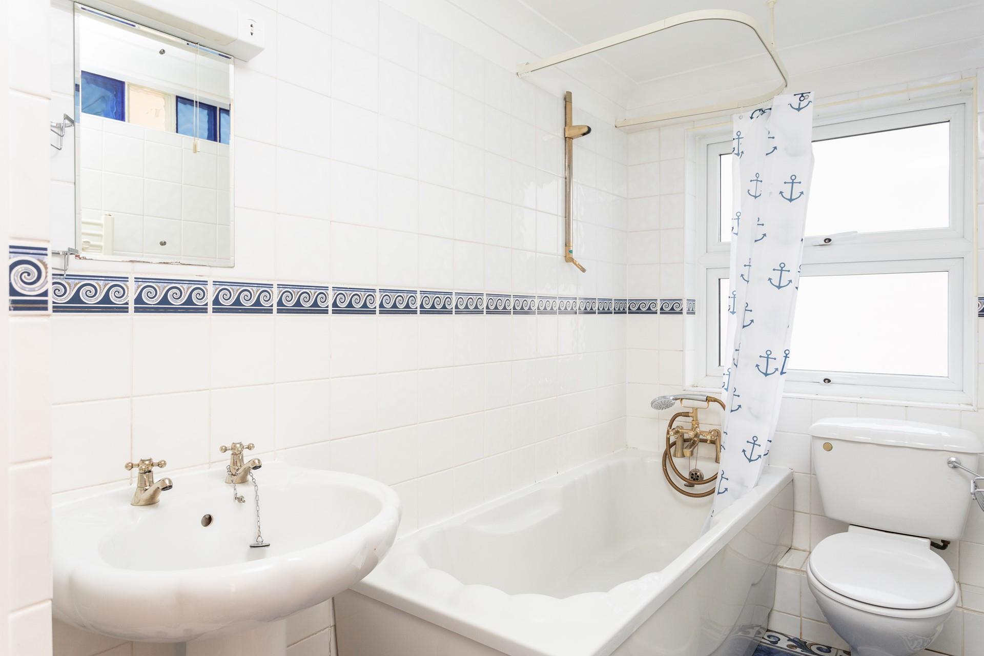 Quilters Cabin, The Wharf Aspects Holidays