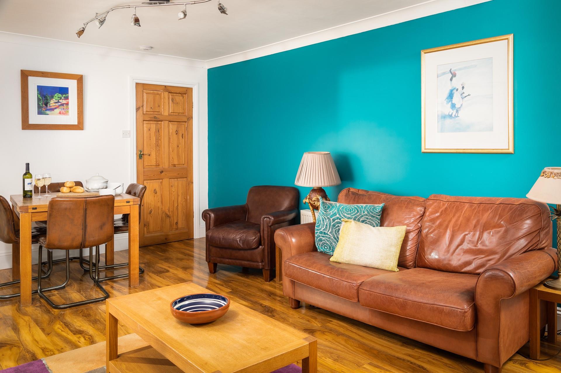 After a day spent down at the beach, you can come back and spend the evening relaxing with a takeaway.