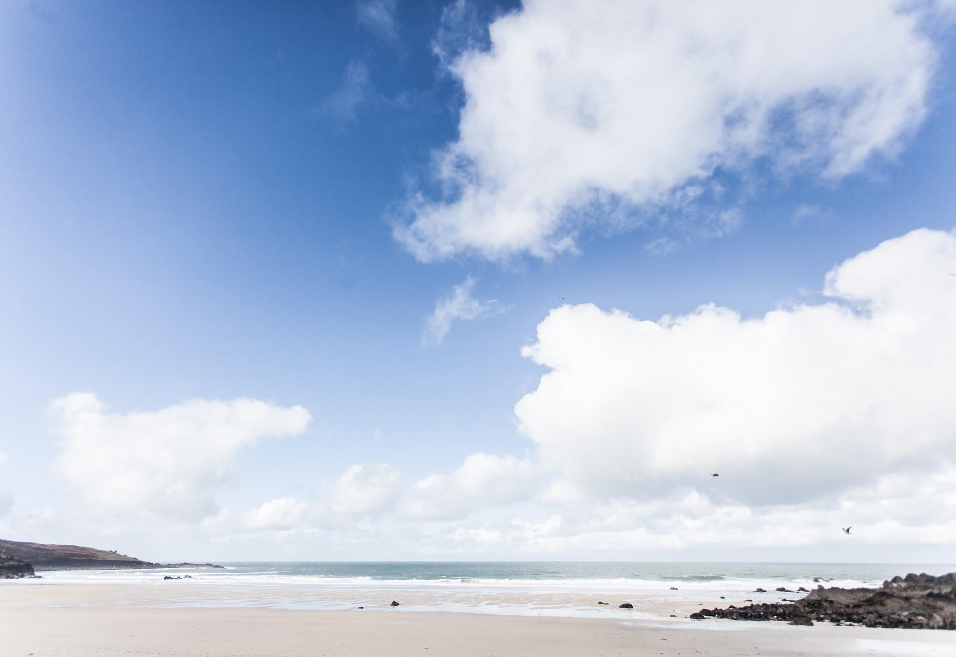 Whether it be wave watching in the winter or sunset chasing in the summer 2 Piazza perfect all year round.