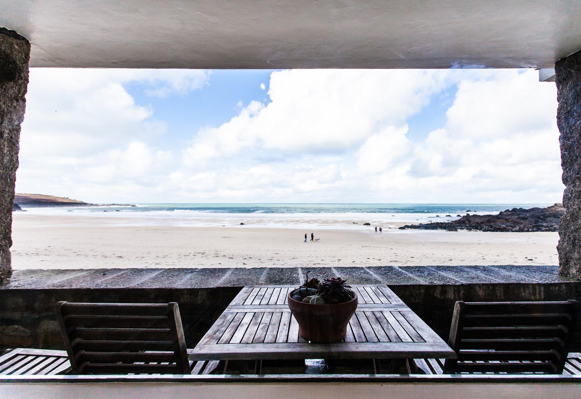 Sip your favourite beverage on the large balcony overlooking the golden sands of Porthmeor beach.