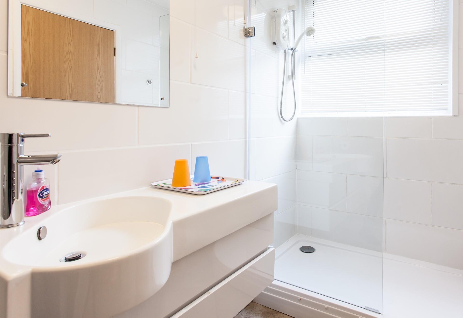 Start your day right with a hot shower and get ready for a day exploring St Ives.