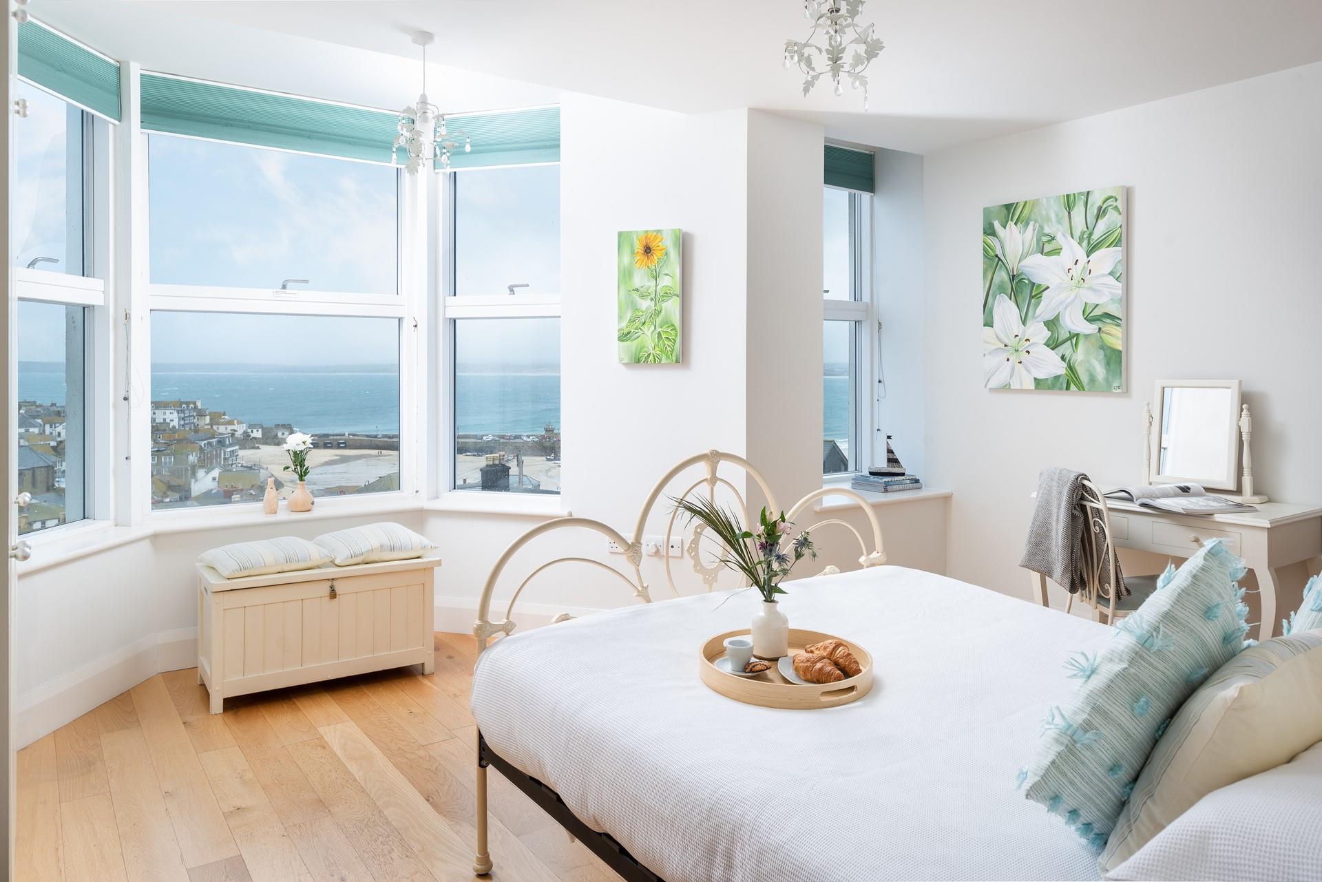 Wake up and sip your morning cuppa with a gorgeous view!