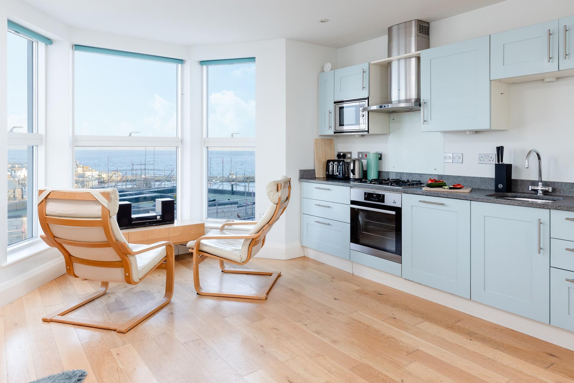 Cook up some dinner and watch the ocean whilst the sun goes down.