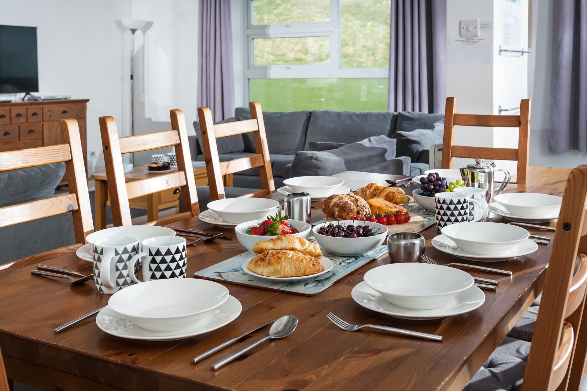 Explore the local shops and pick up some pastries for a hearty breakfast.