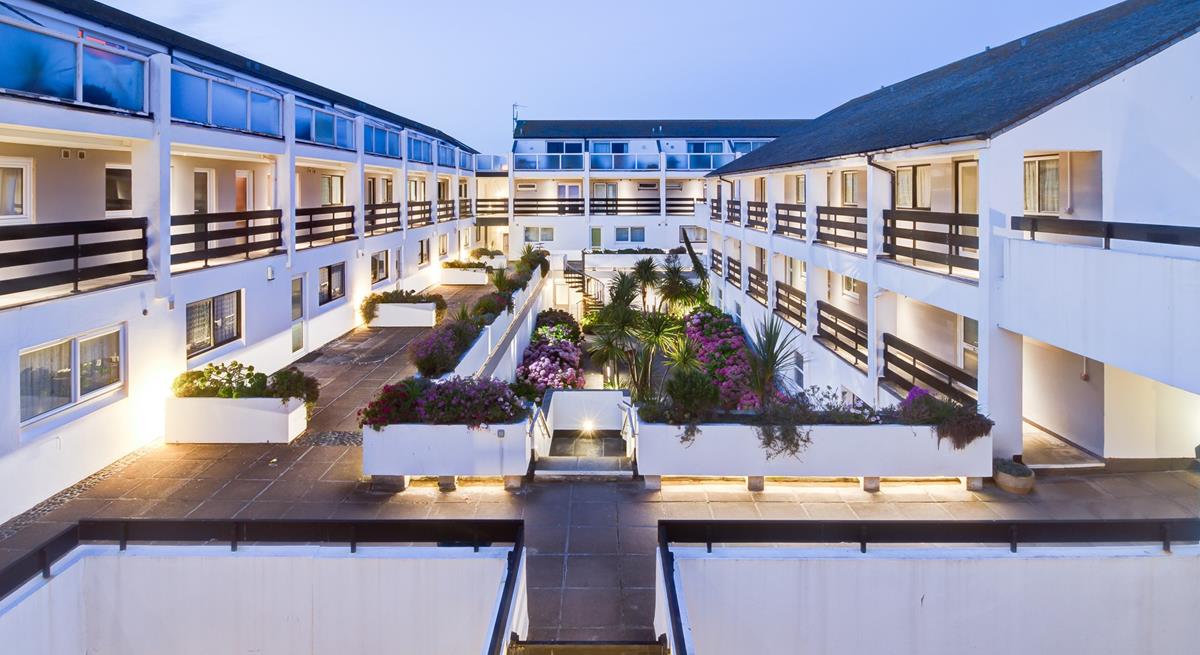 If you are an art lover, you must take a trip to the Tate Gallery.