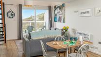 Rustle up a hearty breakfast to set yourself up for a beach day.