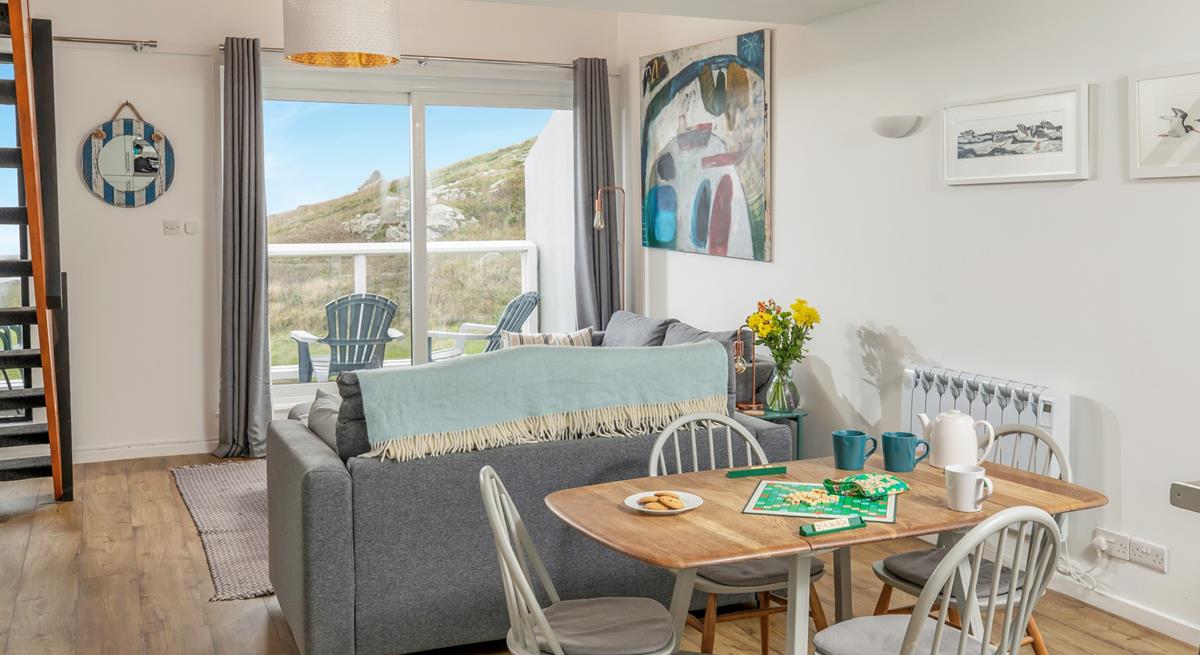 Rustle up a hearty breakfast to set yourself up for a beach day.