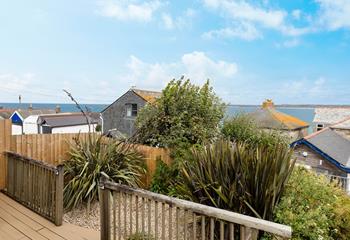 Enjoy the far-reaching sea views across St Ives.
