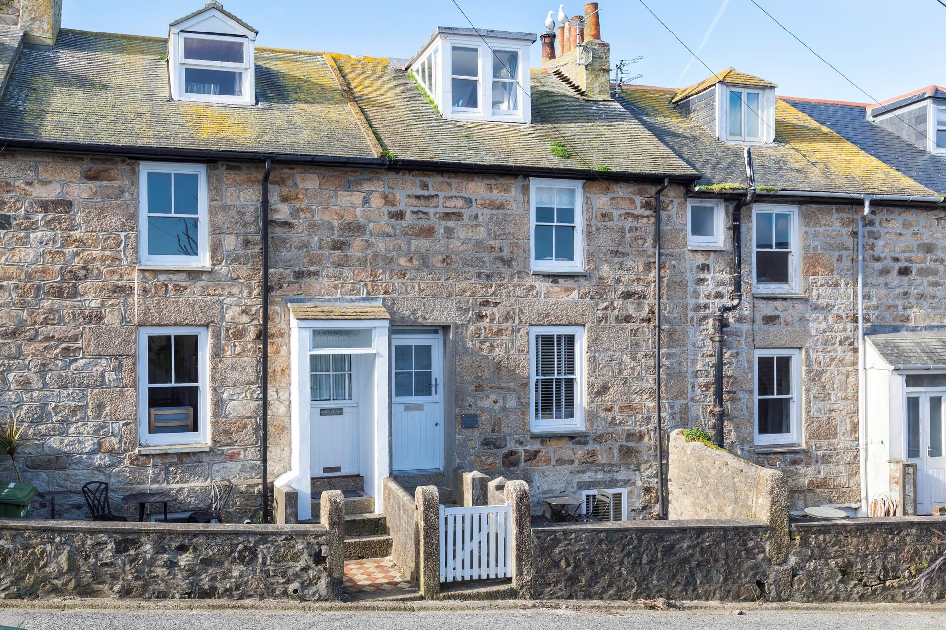 Crow's Nest Cottage, Downalong Aspects Holidays