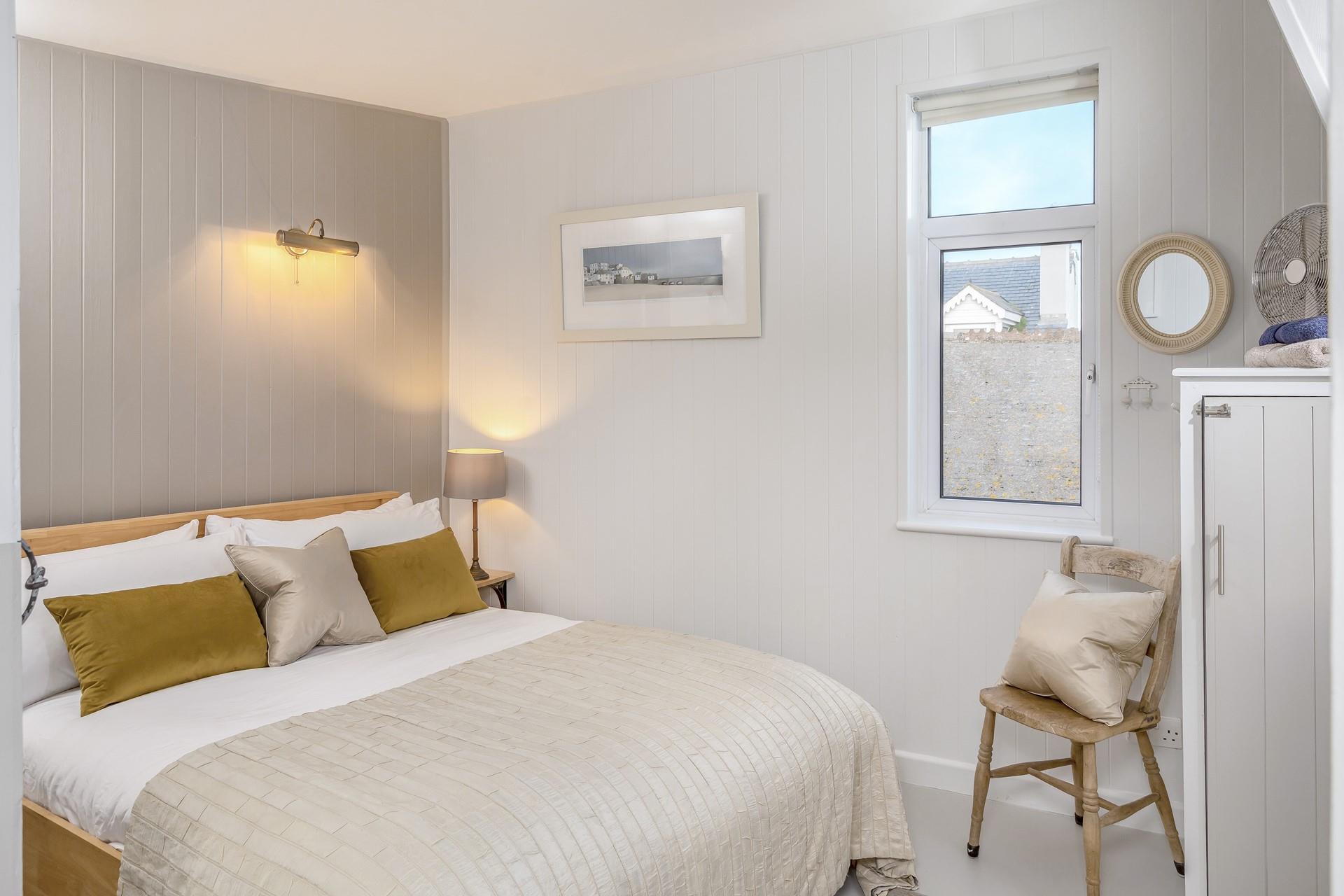 Sumptuous towels, Egyptian cotton bed linen, and a choice of luxury goose down or micro-fibre bedding promise a blissful night's sleep.