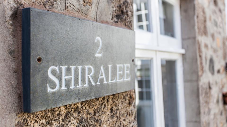 Nestled right in the heart of town, Shiralee provides the perfect base with everything you need within walking distance.