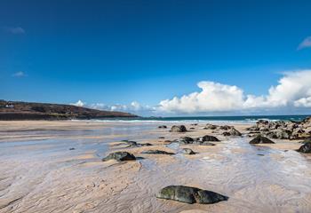 Beautiful Porthmeor beach is on your doorstep for morning strolls or afternoon picnics.