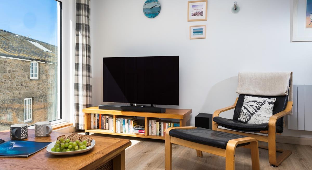 Step out the door and be on Porthmeor beach in seconds.