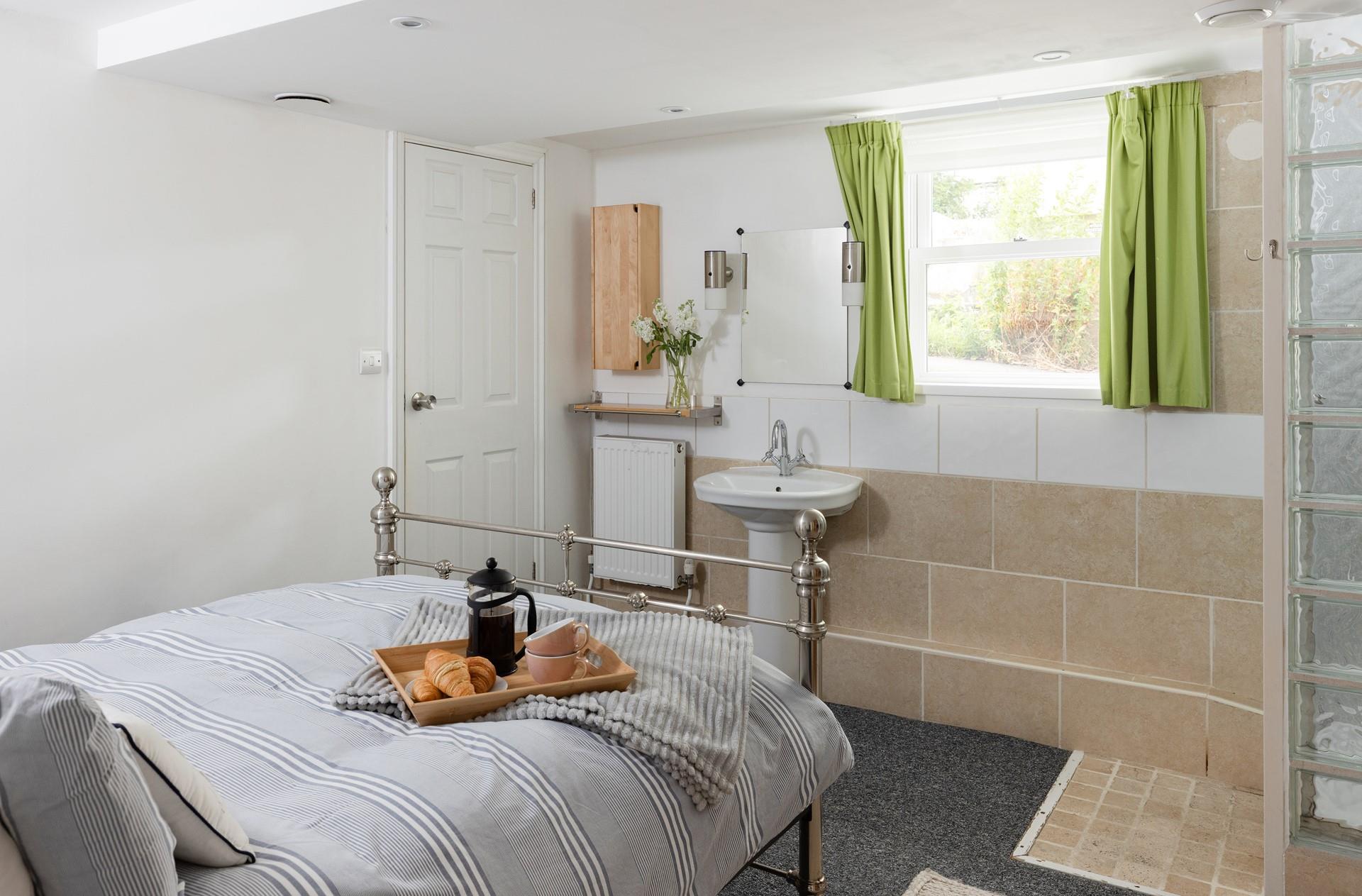 The screened off walk-in shower makes getting ready a breeze.