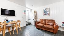 Enjoy a laid-back and relaxing brunch before heading off into St Ives town.