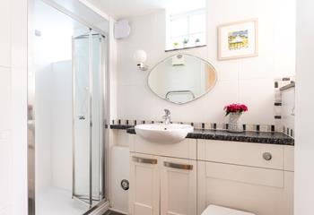 Start your morning in the wonderfully spacious shower or wash away the sand before dinner after a day at the beach.
