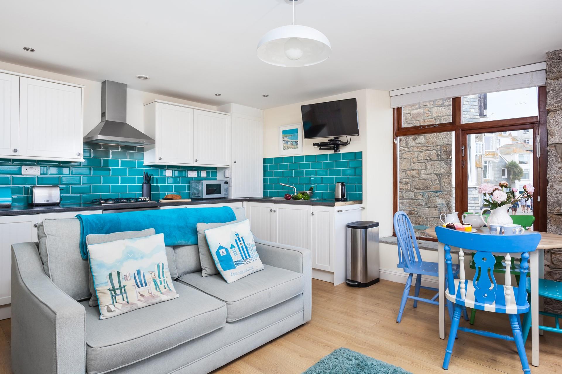 The kitchen is perfectly equipped to cook up a storm.