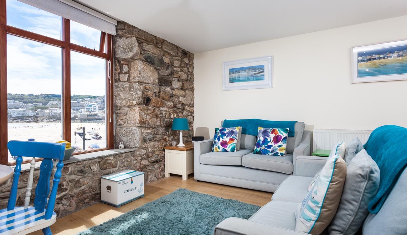 You will never tire of the ever-changing vista in the harbour.