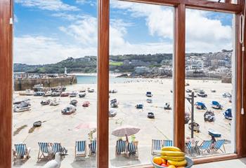 The stunning view across the Harbour and onto Smeaton's Pier is truly special.
