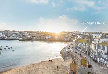 St Bridgets House is located right on St Ives harbourfront!